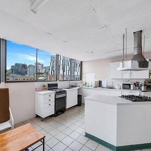 Studio 17 Wright Lodge